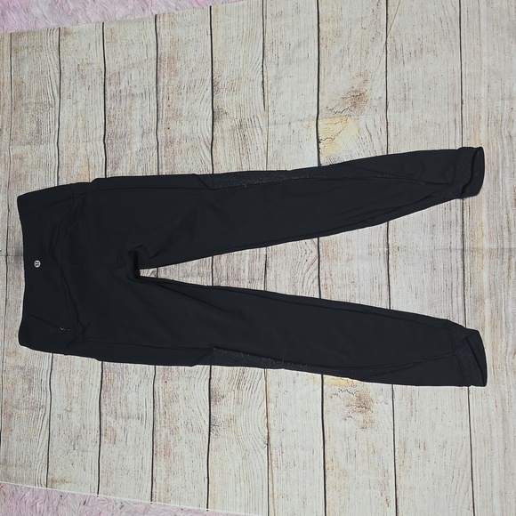 Lululemon leggings 25" size 4 - Picture 7 of 9